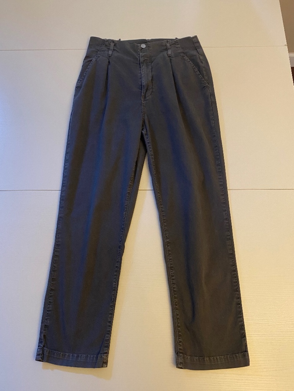SUNDRY Women's Pleated Tapered High Waist Chino Pants Grey Size 28